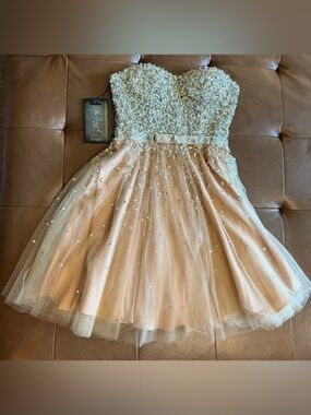 Mac Duggal Nude Strapless Bling Cocktail Homecoming Dress Size 6 NWT